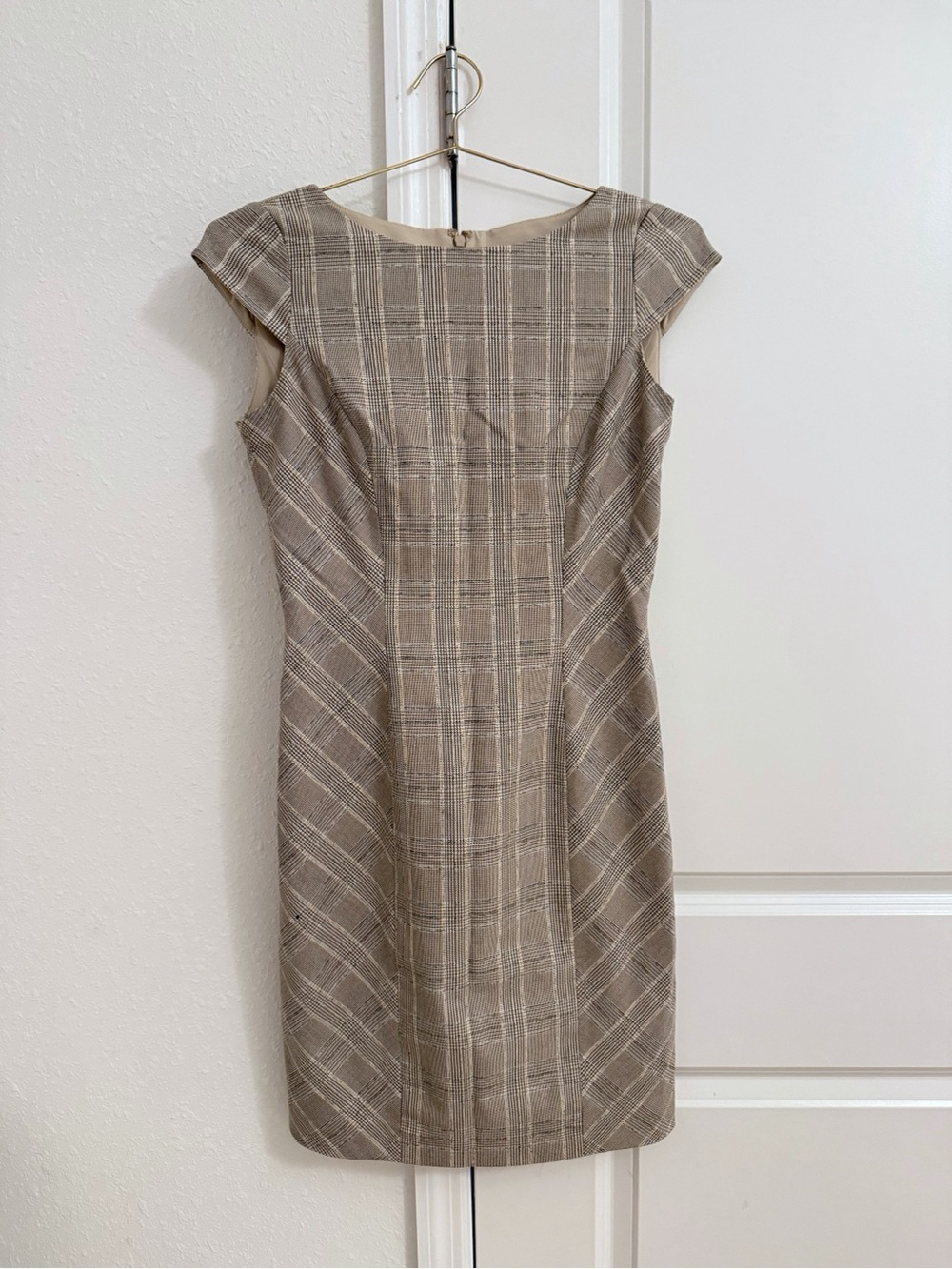 ANTONIO MELANI Plaid Cap-Sleeve Sheath Dress